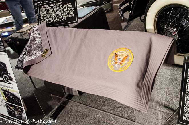 Presidential lap robe